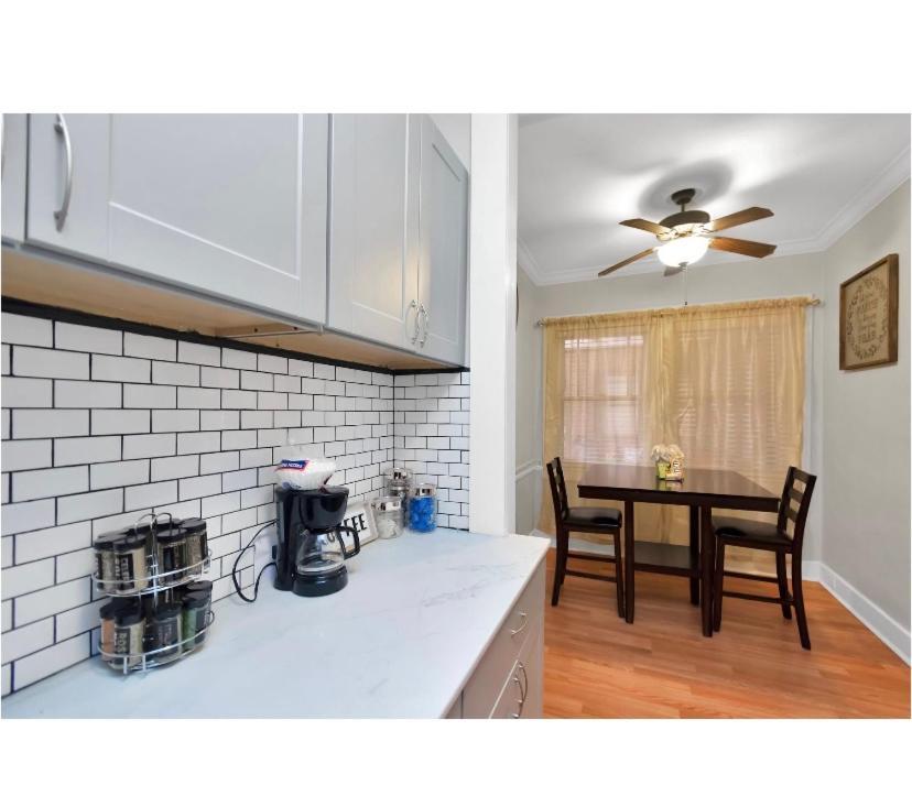Cozy Downtown Studio By Toyota Center Χιούστον Εξωτερικό φωτογραφία